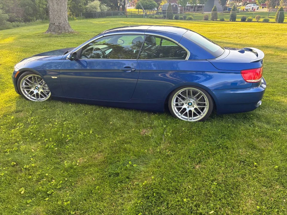 2008 BMW E93 335i Convertible - Image 4 of 4
