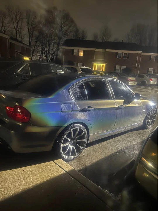 2009 BMW E90 3 Series Sedan - Image 2 of 9