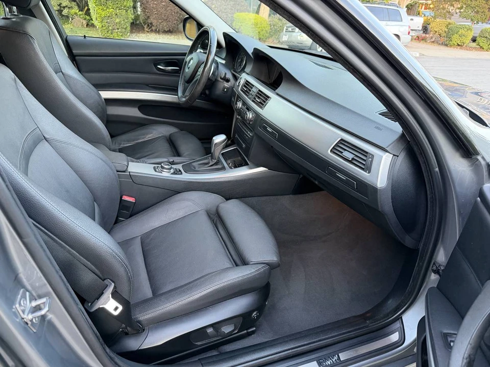 2009 BMW E90 3 Series Sedan - Image 8 of 10