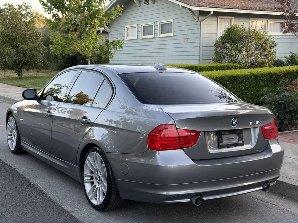 2009 BMW E90 3 Series Sedan - Image 3 of 10