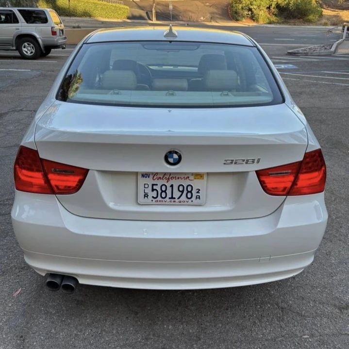 2010 BMW E90 3 Series Sedan - Image 2 of 11