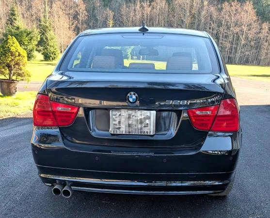 2011 BMW E90 3 Series Sedan - Image 8 of 9