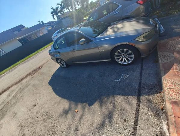 2011 BMW E90 3 Series Sedan - Image 3 of 4