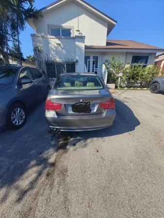 2011 BMW E90 3 Series Sedan - Image 4 of 4
