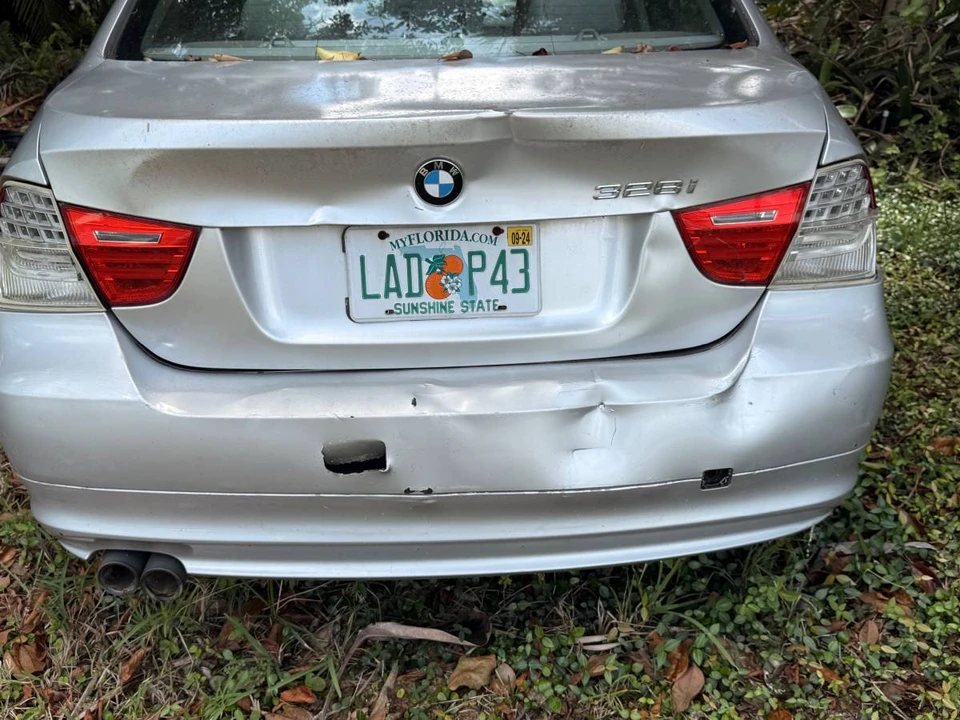 2011 BMW E90 3 Series Sedan - Image 6 of 12