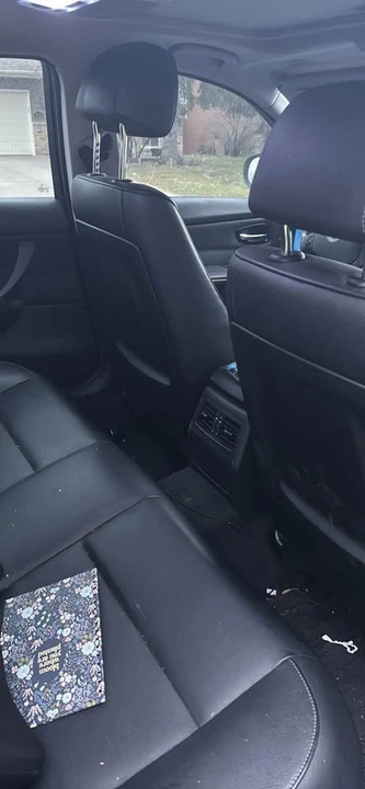 2011 BMW E90 3 Series Sedan - Image 7 of 9