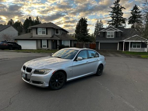 2011 BMW E90 3 Series Sedan - Image 4 of 11