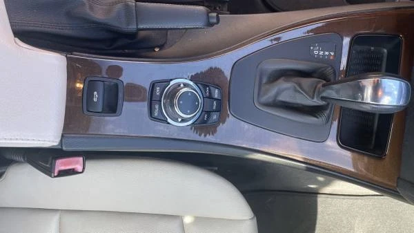 2012 BMW E93 3 Series Convertible - Image 5 of 6