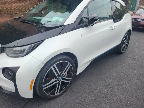 2017 BMW i3 - Image 7 of 9