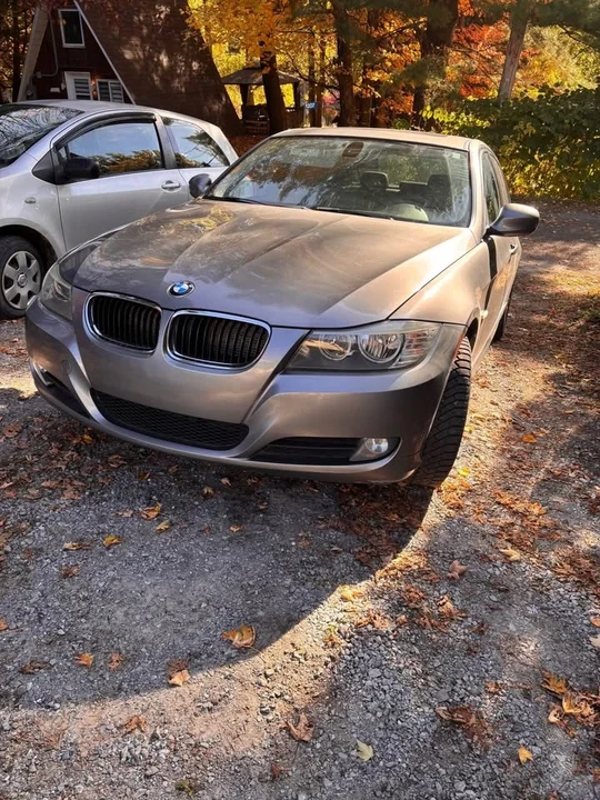 2011 BMW E90 3 Series Sedan - Image 2 of 4