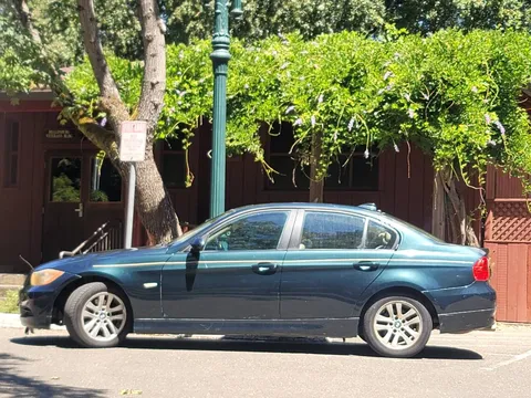 2006 BMW 325i Sedan