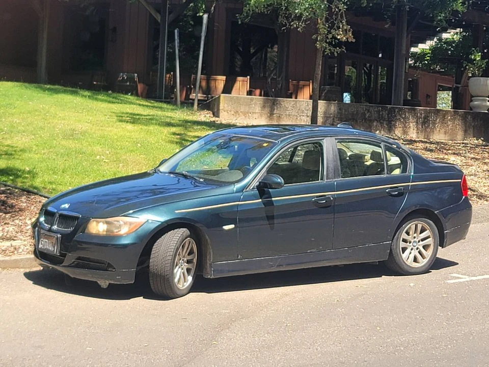 2006 BMW E90 3 Series Sedan - Image 2 of 7