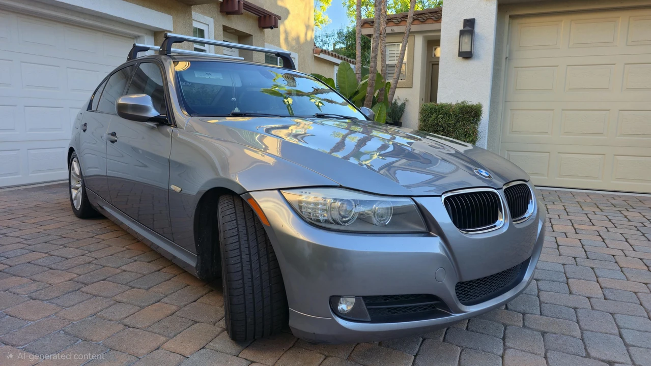 2011 BMW E90 3 Series Sedan - Image 2 of 8
