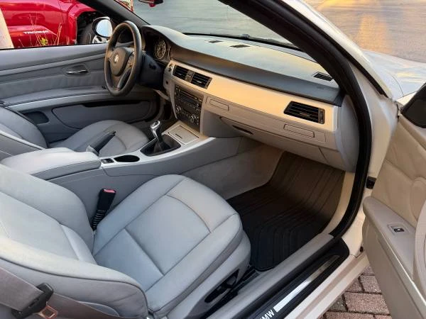 2008 BMW E93 3 Series Convertible - Image 13 of 18
