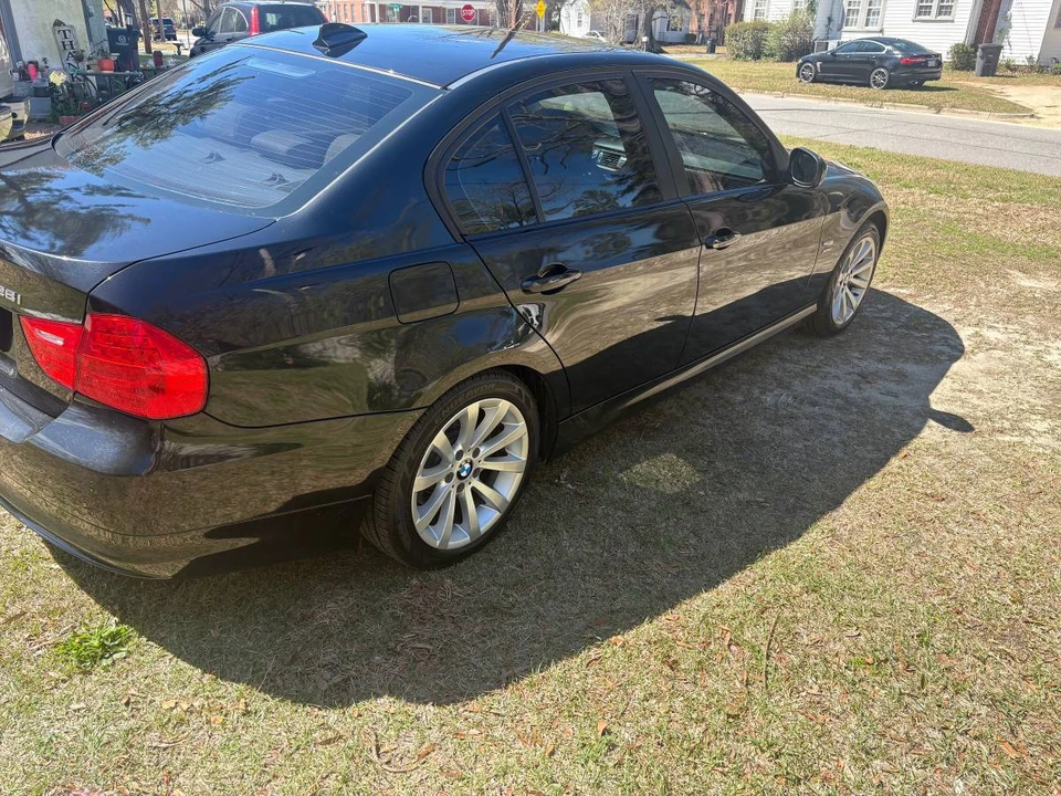 2011 BMW E90 3 Series Sedan - Image 2 of 9