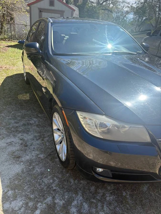 2011 BMW E90 3 Series Sedan - Image 5 of 9