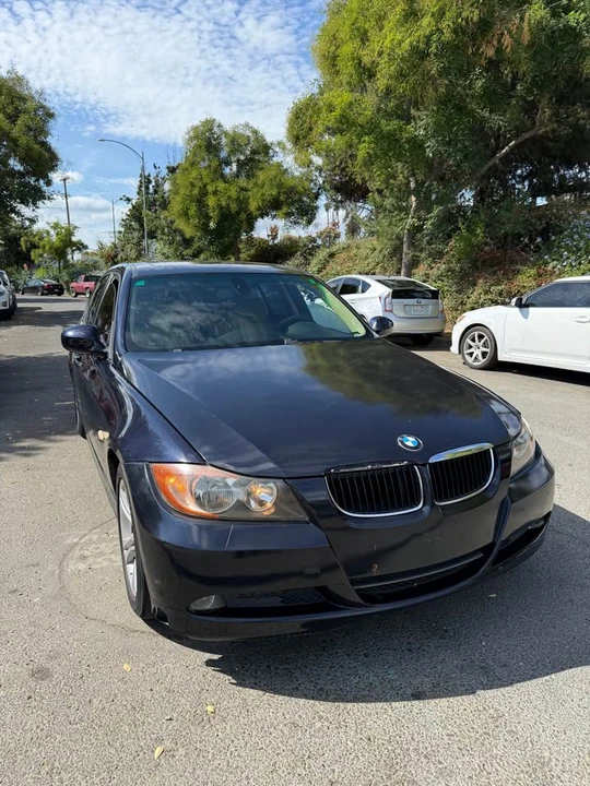 2008 BMW E90 3 Series Sedan - Image 2 of 6