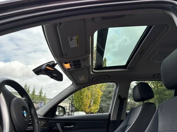 2011 BMW E90 3 Series Sedan - Image 15 of 19