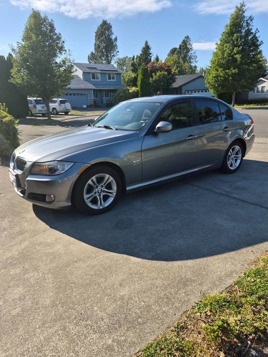 2011 BMW E90 3 Series Sedan - Image 3 of 21
