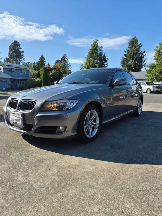 2011 BMW E90 3 Series Sedan - Image 5 of 21