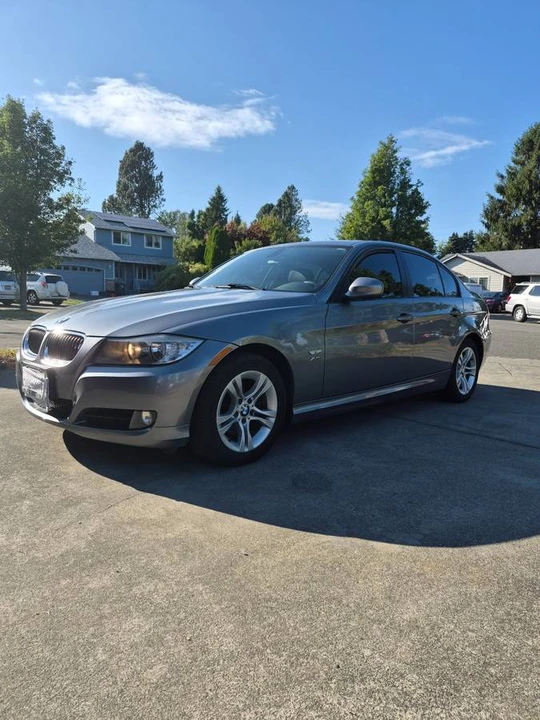 2011 BMW E90 3 Series Sedan - Image 9 of 21