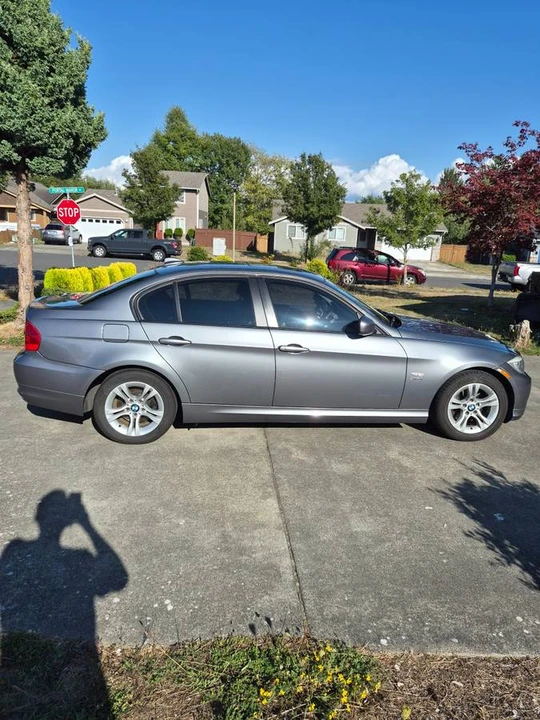 2011 BMW E90 3 Series Sedan - Image 12 of 21