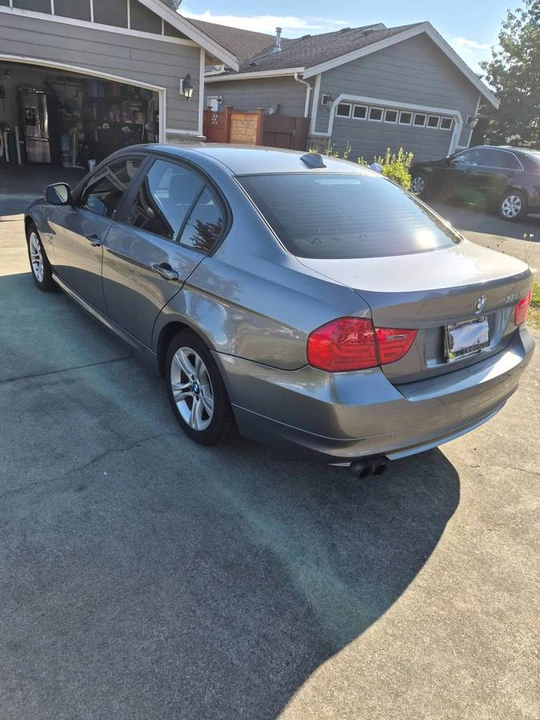 2011 BMW E90 3 Series Sedan - Image 15 of 21