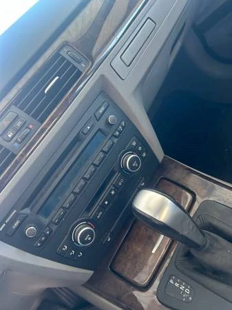 2008 BMW E90 3 Series Sedan - Image 4 of 5