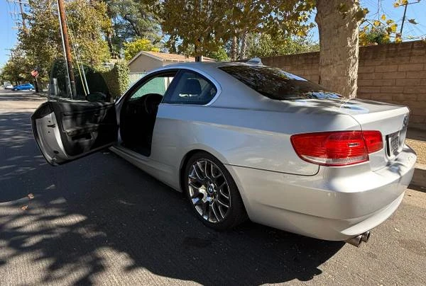 2009 BMW E90 3 Series Sedan - Image 5 of 6