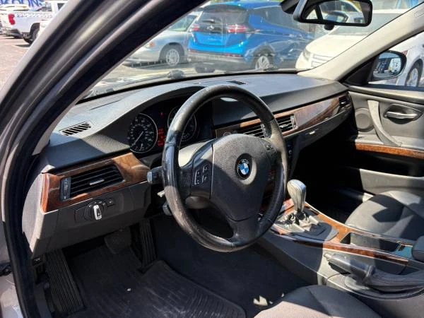 2009 BMW E90 3 Series Sedan - Image 11 of 12