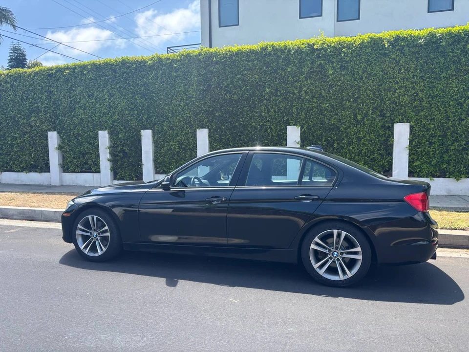 2012 BMW M3 - Image 3 of 19