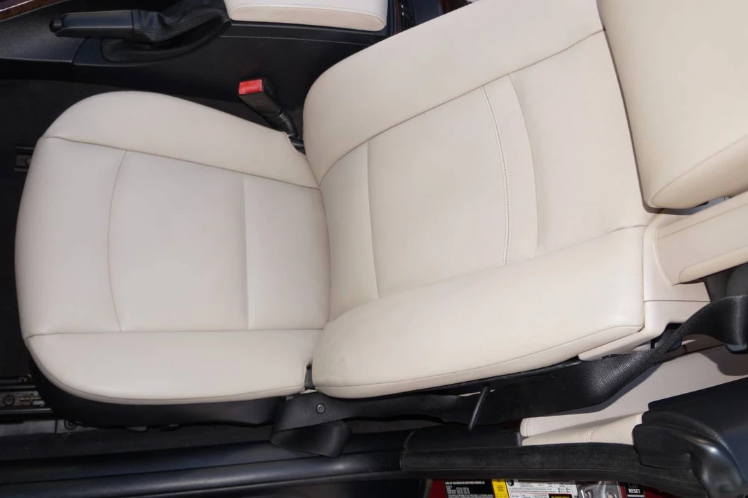 2013 BMW E93 3 Series Convertible - Image 12 of 24