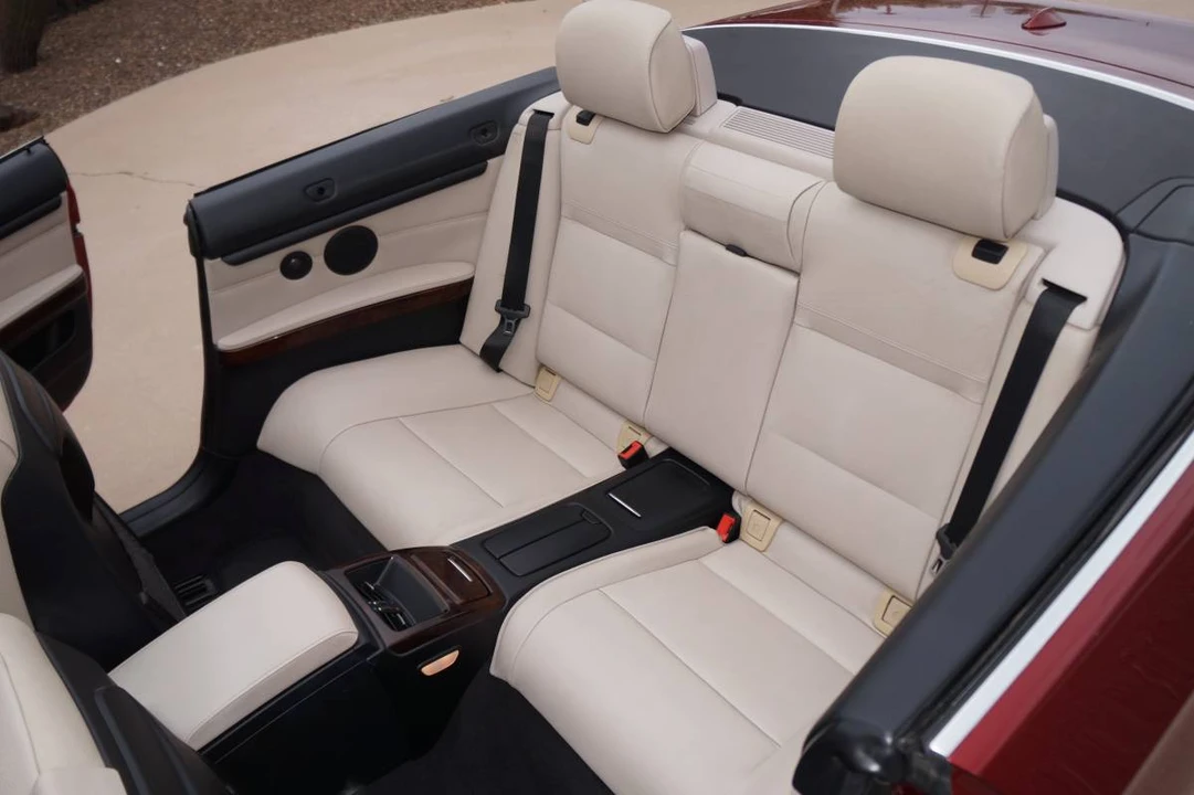 2013 BMW E93 3 Series Convertible - Image 13 of 24