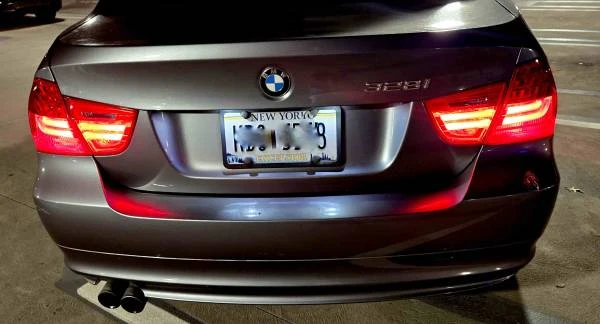 2011 BMW E90 3 Series Sedan - Image 4 of 8