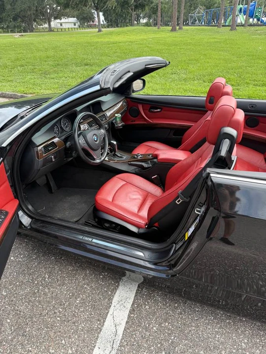 2013 BMW E93 3 Series Convertible - Image 9 of 14