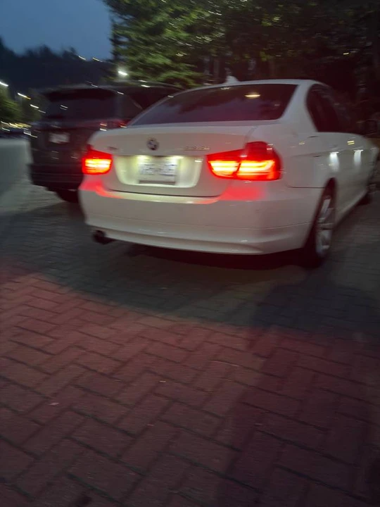 2011 BMW E90 3 Series Sedan - Image 2 of 6