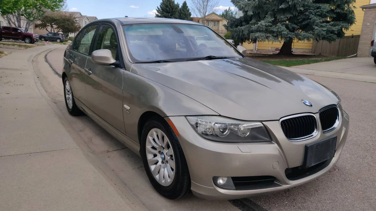 2009 BMW E90 3 Series Sedan - Image 3 of 12