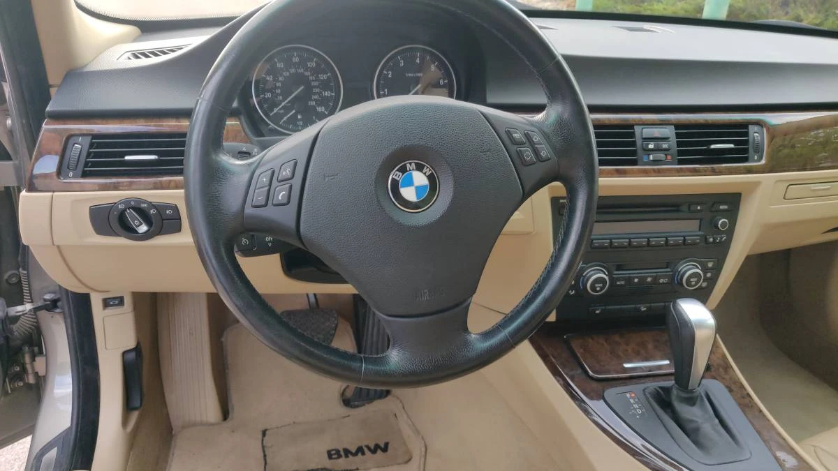 2009 BMW E90 3 Series Sedan - Image 8 of 12