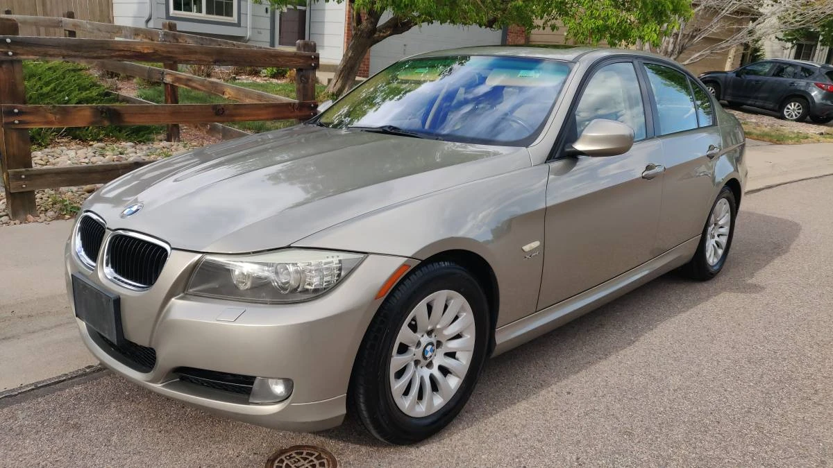 2009 BMW E90 3 Series Sedan - Image 2 of 12