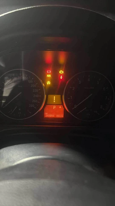 BMW 3 Series - Image 2 of 2