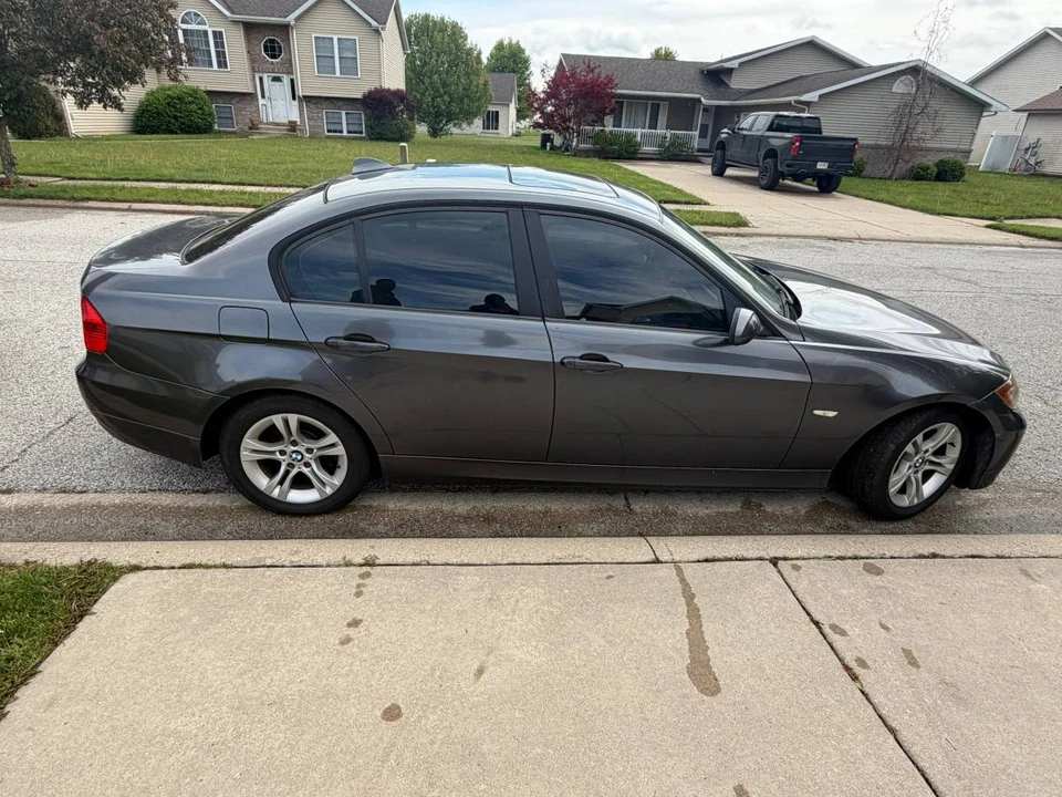 2008 BMW E90 3 Series Sedan - Image 9 of 10