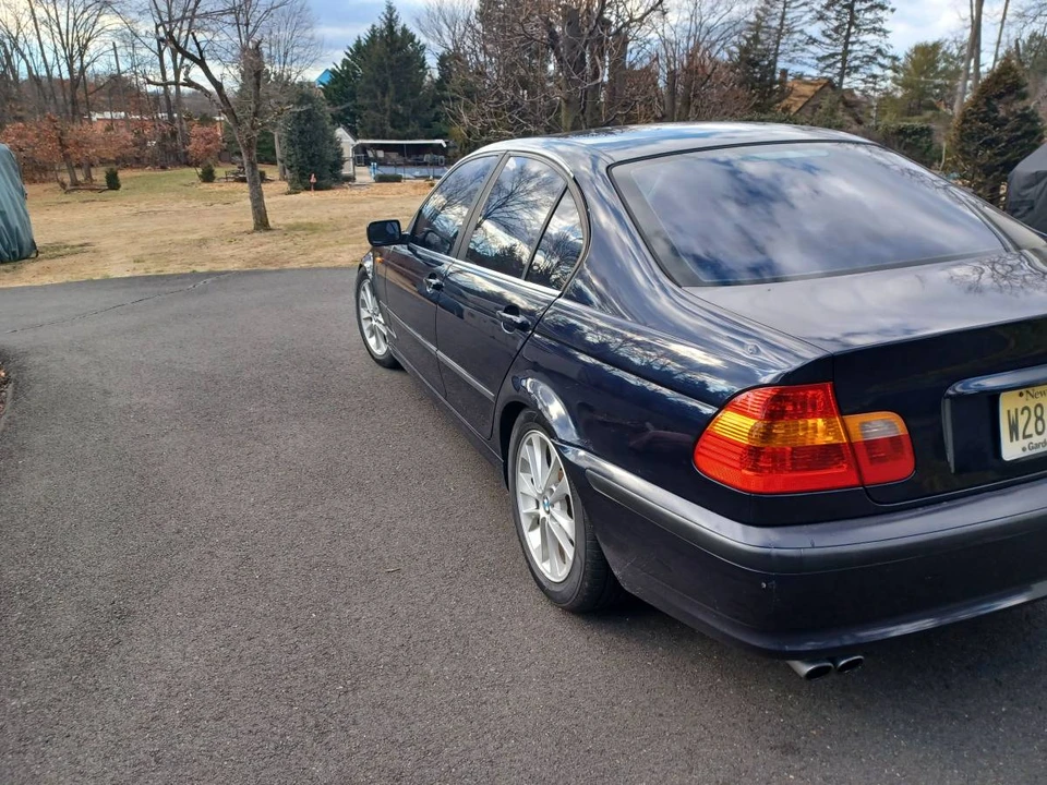 2002 BMW E46 330i & 330Ci - Image 4 of 5