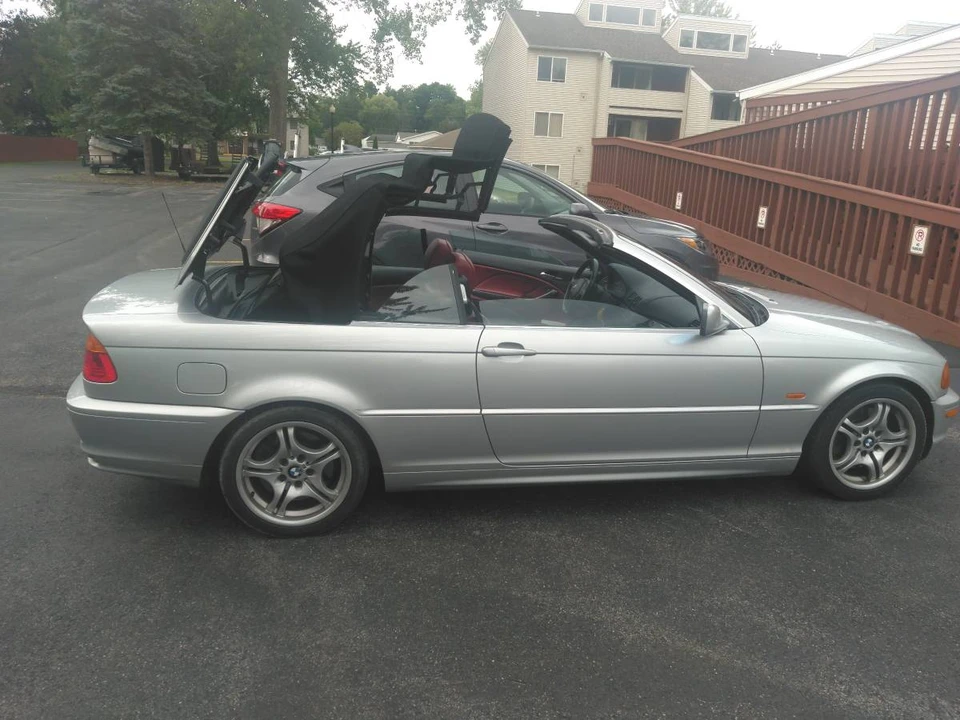 2001 BMW E46 330i & 330Ci - Image 4 of 5