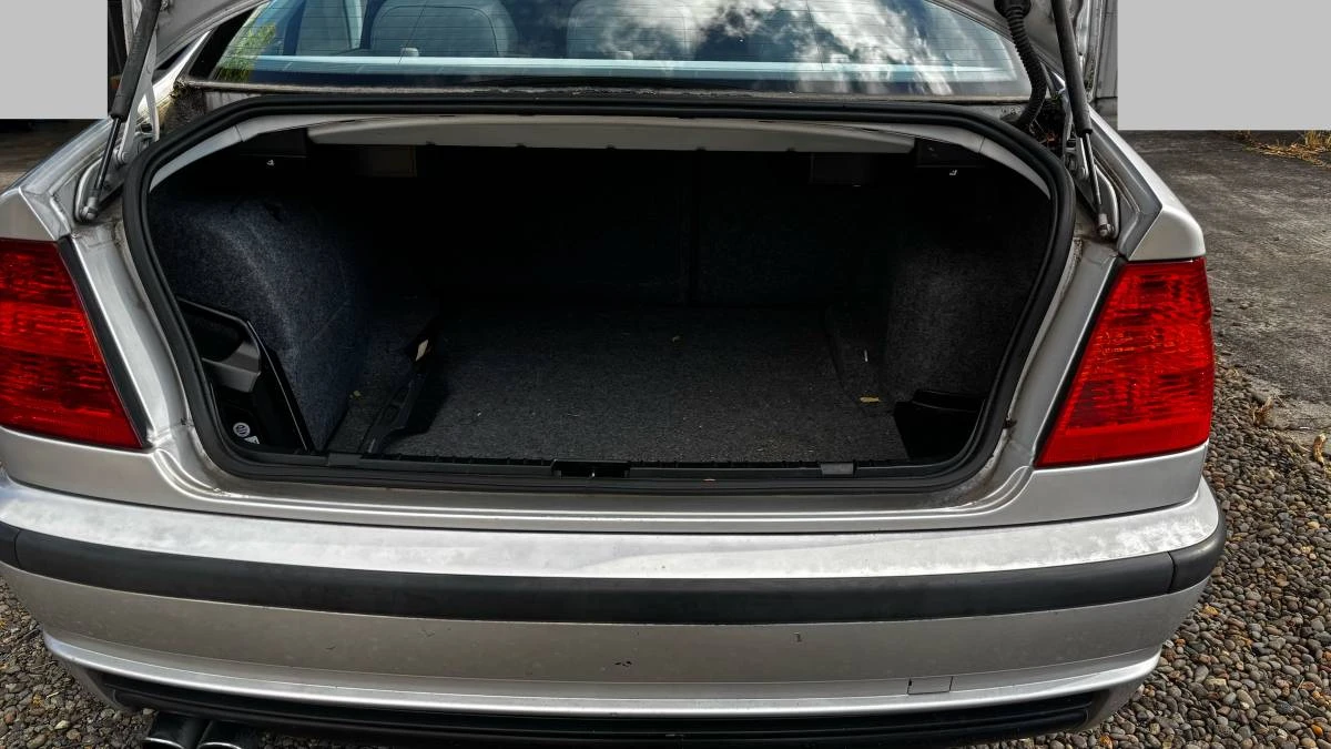 2003 BMW E46 330i & 330Ci - Image 7 of 10