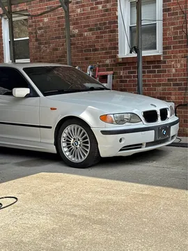 2002 BMW 330i Sedan