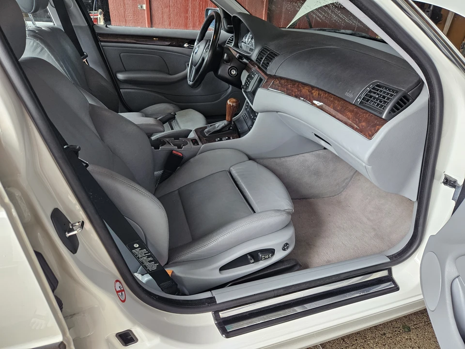 2001 BMW E46 330i & 330Ci - Image 5 of 6