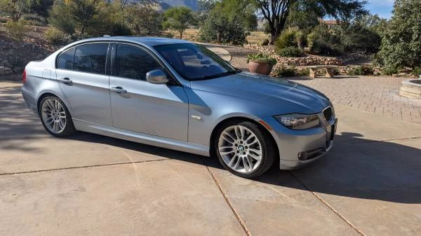 2011 BMW E90 3 Series Sedan - Image 3 of 6