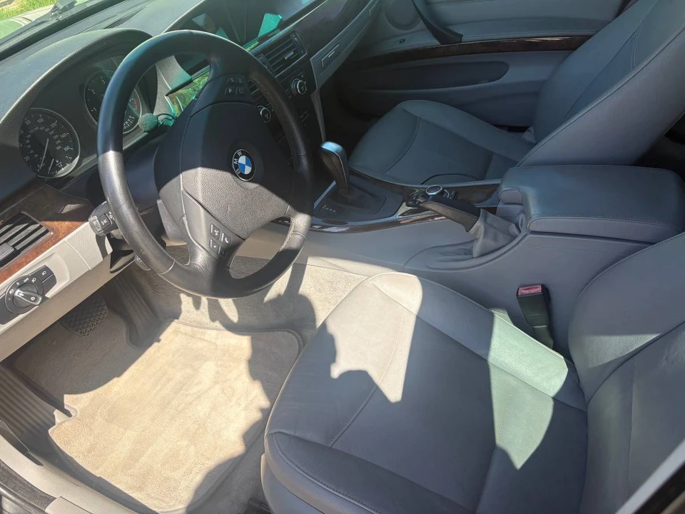 2009 BMW E90 3 Series Sedan - Image 7 of 8