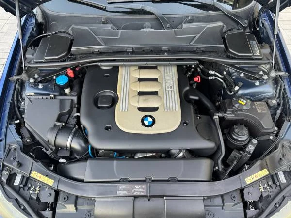 2010 BMW E90 3 Series Sedan - Image 19 of 21
