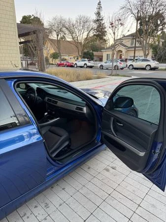 2010 BMW E90 3 Series Sedan - Image 10 of 21
